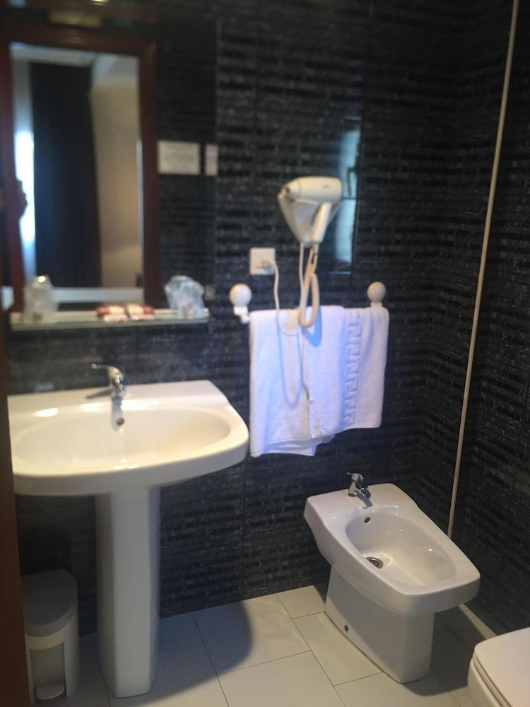 Hotel El Molinon Cangas De Narcea Εξωτερικό φωτογραφία